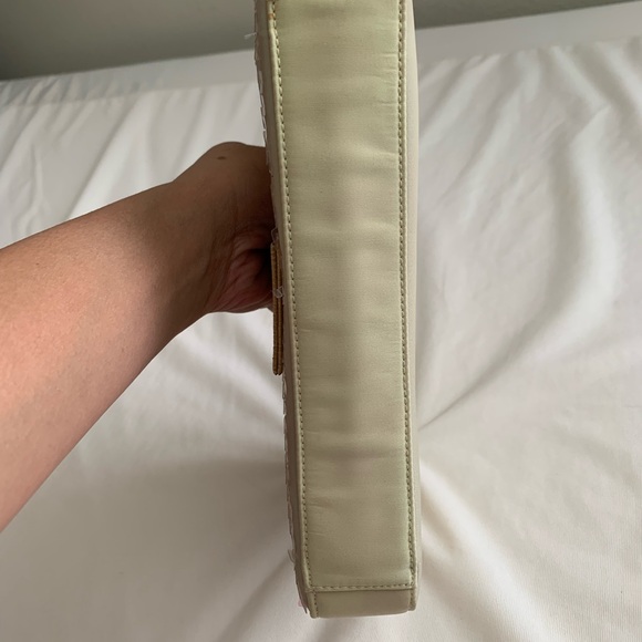 Guess Small Shoulder Bag - Picture 6 of 15